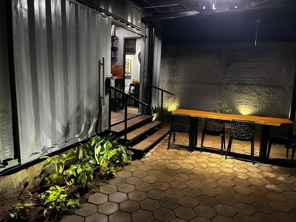 Container-Spa Quente, Projetor Cine, Lareira, Churrasqueira-20Km De Brotas Torrinha Exteriér fotografie